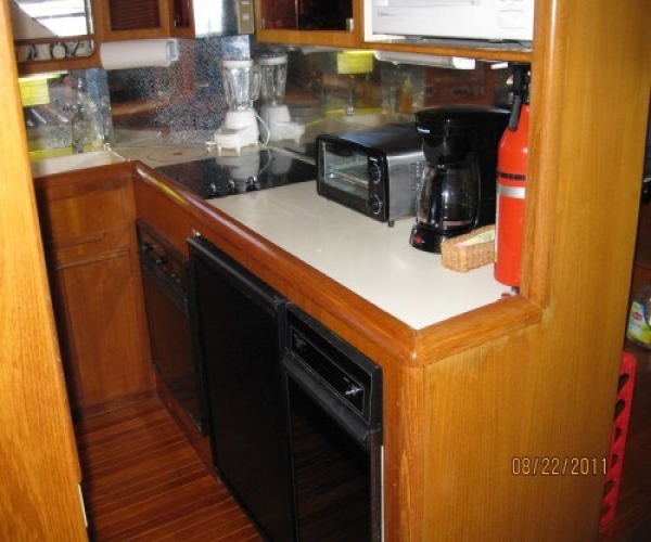 Used Motoryachts For Sale  by owner | 1989 60 foot President Tarquin 595